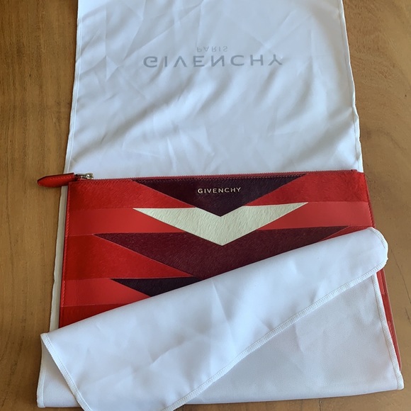 Givenchy clutch - Picture 8 of 11